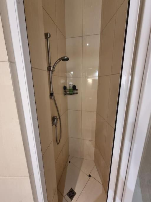 קרקוב Fantastic Krk - Kr6 Room D מראה חיצוני תמונה