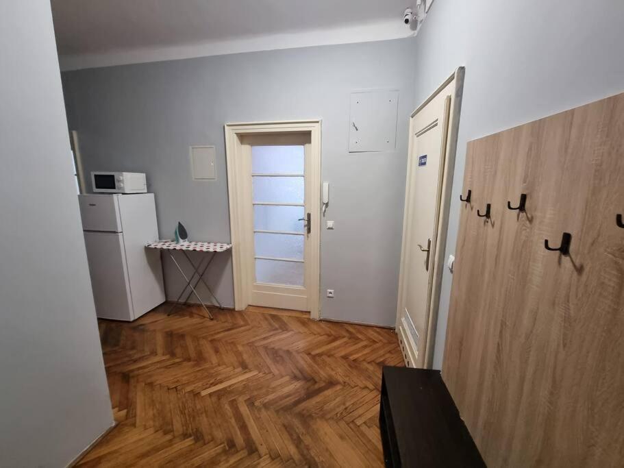 קרקוב Fantastic Krk - Kr6 Room D מראה חיצוני תמונה
